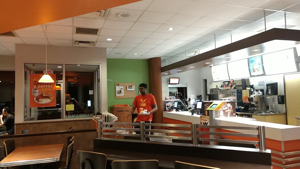 A&W Canada | 1585 Warden Ave, Scarborough, ON M1R 2S9, Canada | Phone: (416) 754-1252