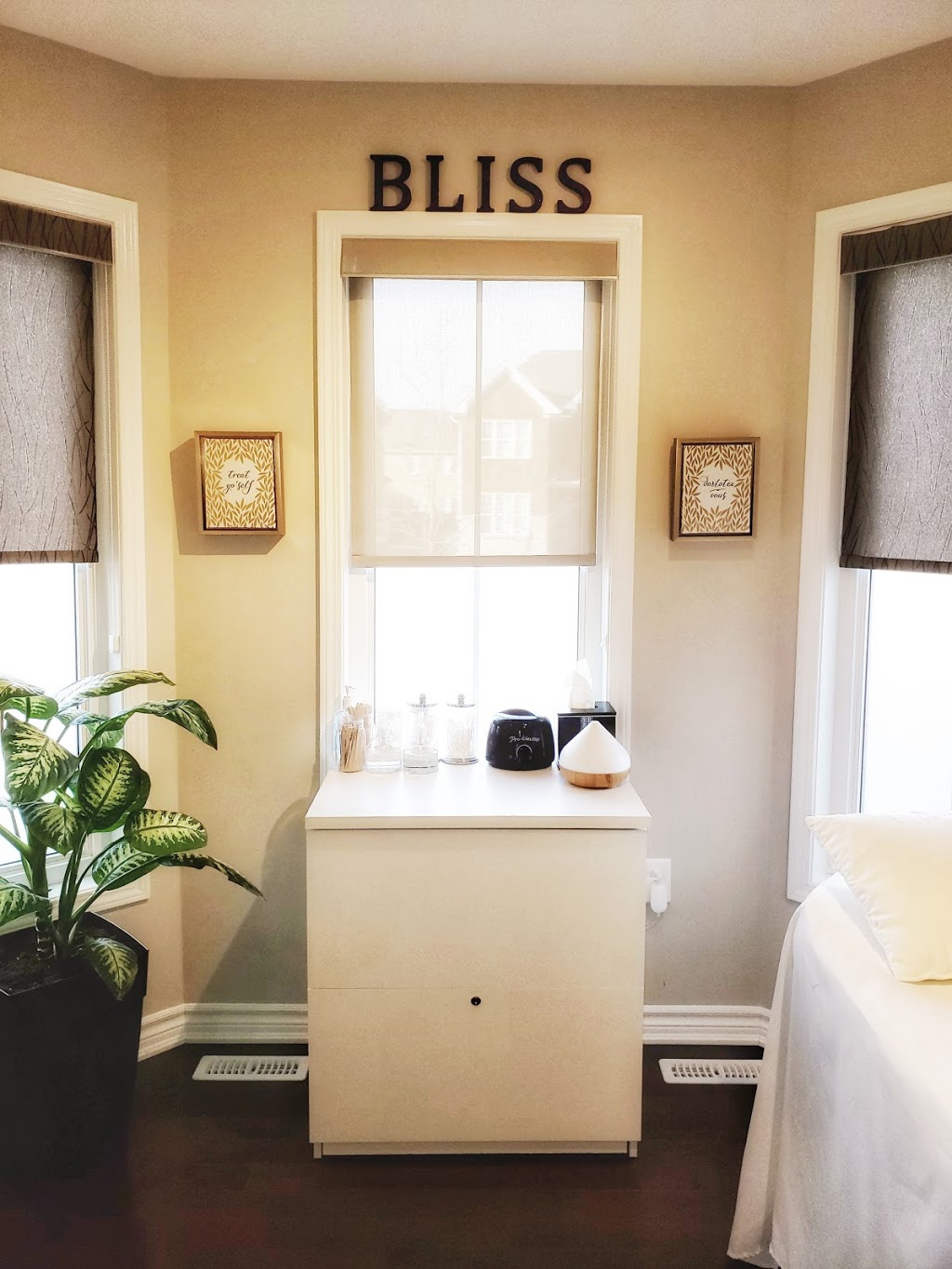 BLISS Body Bar | 11 Apple Valley Way, Brampton, ON L6P 3P8, Canada | Phone: (437) 776-0618