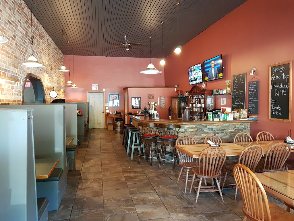 Cobblestone Pub & Grill | 648 Campbell St, Lucknow, ON N0G 2H0, Canada | Phone: (519) 812-1777