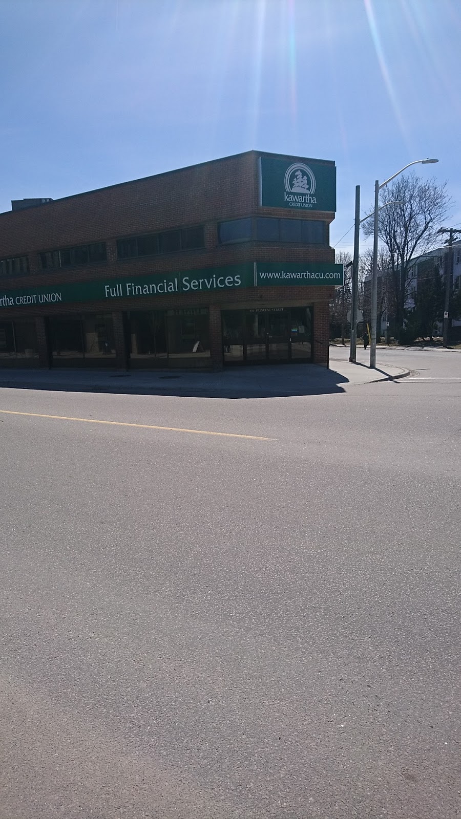 Kawartha Credit Union | 850 Princess St, Kingston, ON K7L 1G3, Canada | Phone: (613) 546-4209