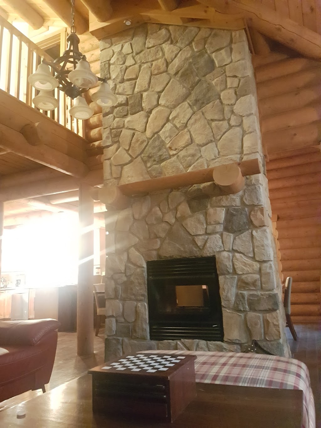 Chalet Majesté du Nord (Private - Ata Immobilier inc.) | 1150 Chemin des Pionniers, Labelle, QC J0T 1H0, Canada | Phone: (514) 999-5273