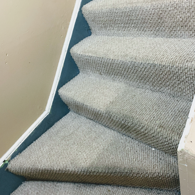 Excellent Carpet Cleaning Cambridge | 5 Moffat Dr, Cambridge, ON N1R 6C1, Canada | Phone: (905) 462-1327