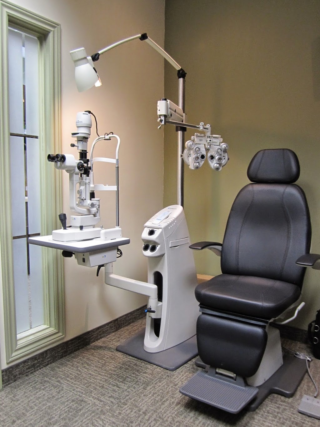 Dr. Allyson Tang Optometrist | 3560 Rutherford Rd #42, Woodbridge, ON L4H 3T8, Canada | Phone: (905) 303-8868