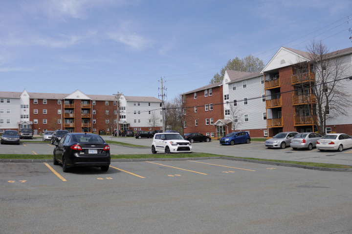Belmont Court Apartments | 957 Cole Harbour Rd, Dartmouth, NS B2V 2J3, Canada | Phone: (902) 425-5777