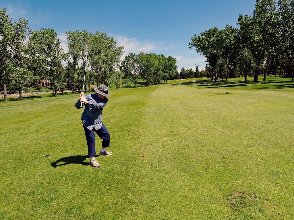 Broadmoor Public Golf Course | 2100 Oak St, Sherwood Park, AB T8A 0V9, Canada | Phone: (780) 467-7373