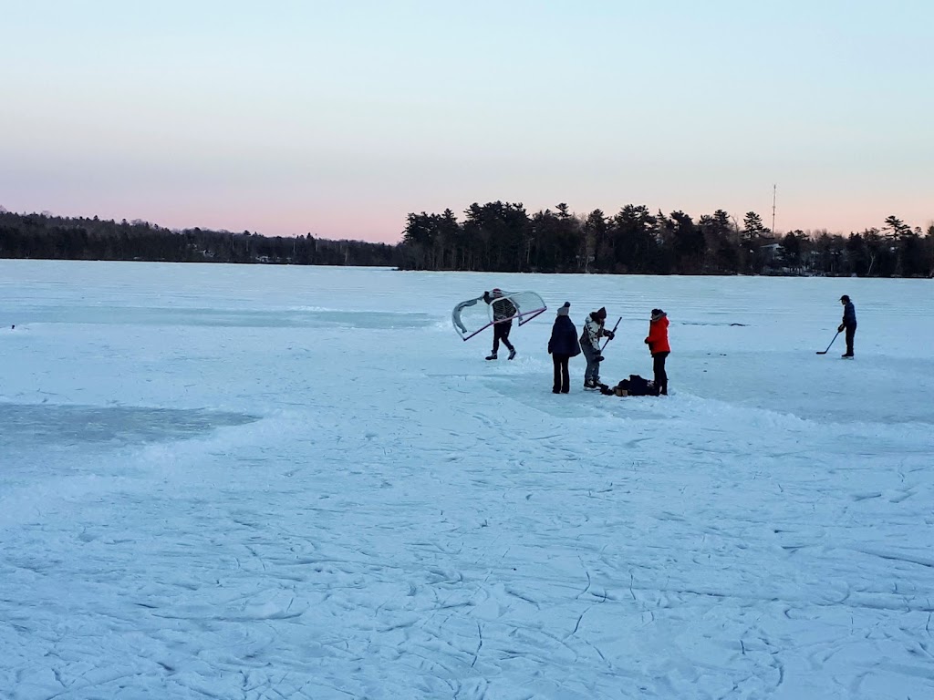 Kinsmen First Lake Beach | 71 First Lake Dr, Lower Sackville, NS B4C 3Z6, Canada | Phone: (902) 865-6042