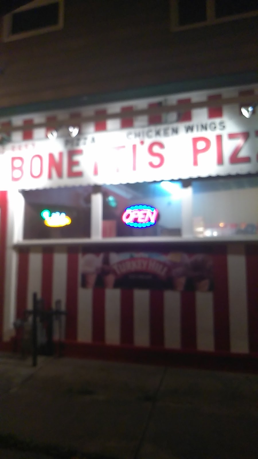 Bonettis Pizzeria | 697 Walden Ave, Buffalo, NY 14211, USA | Phone: (716) 892-6653