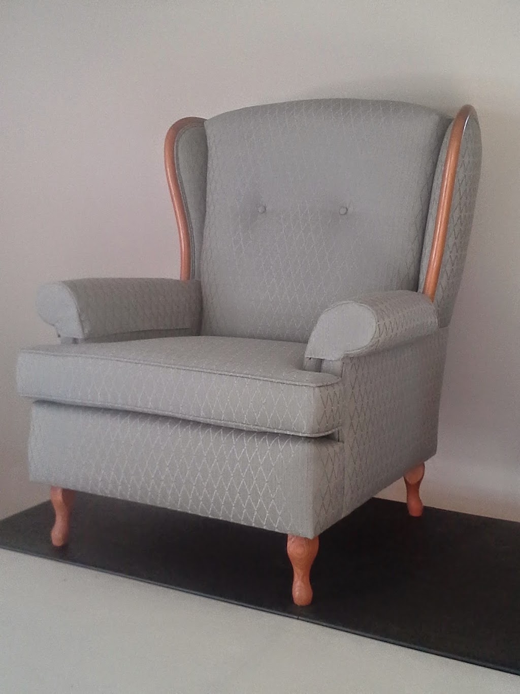 BLUE SKY: Mikes Custom Upholstery | 700 Major St, Welland, ON L3B 6J2, Canada | Phone: (905) 933-7040