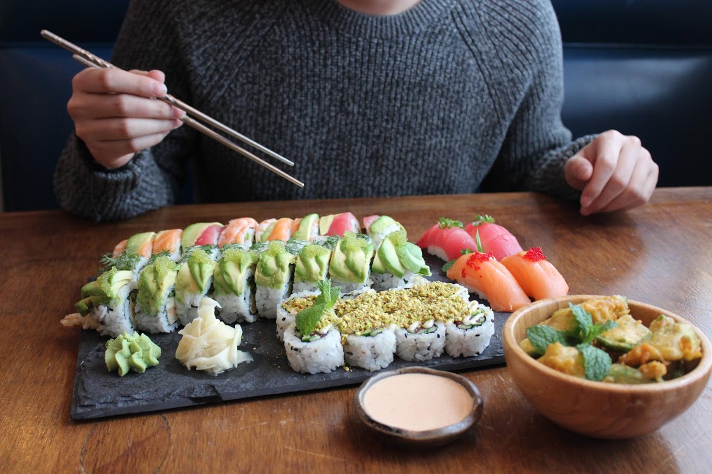 Magic Sushi Panet | 562 Keenleyside St, Winnipeg, MB R2K 3H2, Canada | Phone: (204) 415-7922