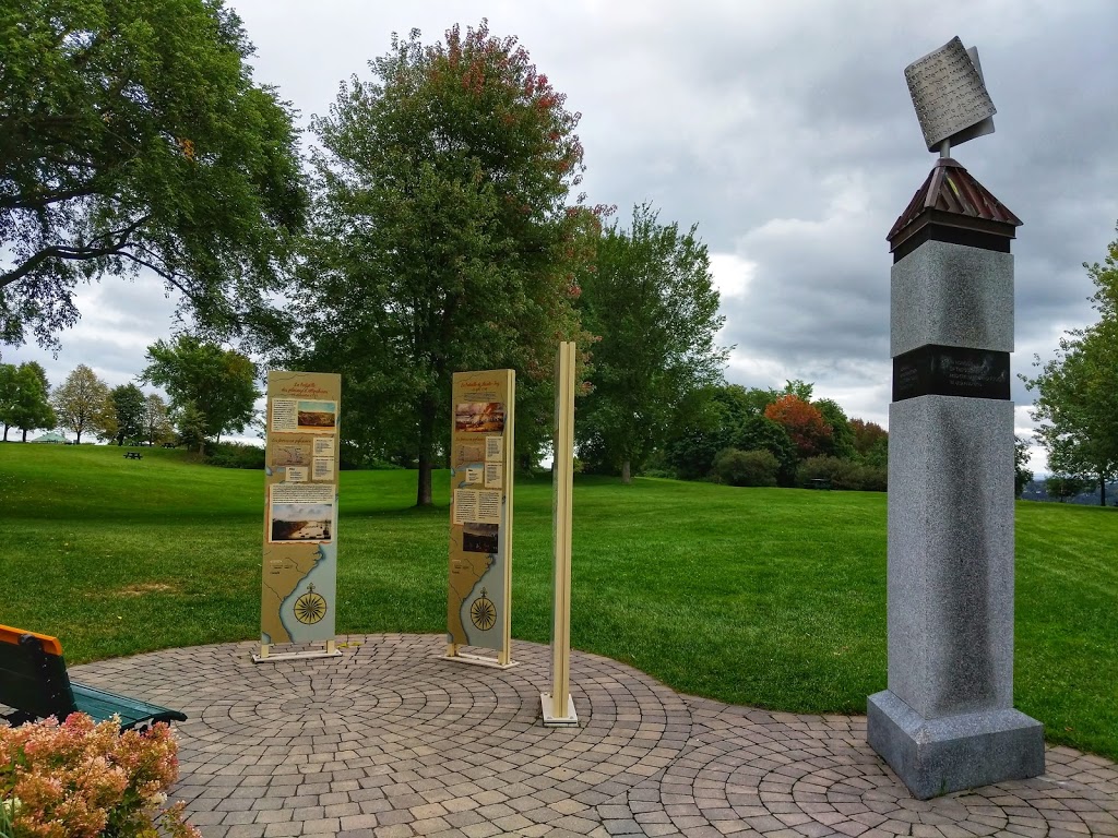 Monuments aux Combattants | Angle Avenue George-VI et, Rue Garneau, Québec, QC G1R, Canada