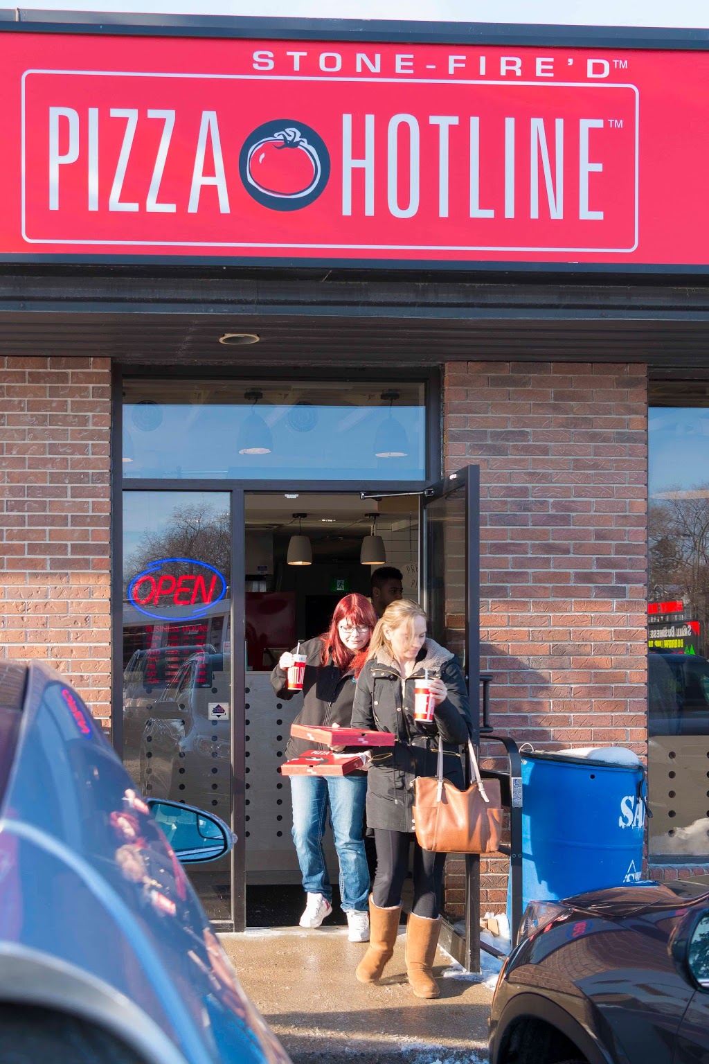 Pizza Hotline Stone-Fired | 295 Main St, Selkirk, MB R1A 1S7, Canada | Phone: (204) 818-2222