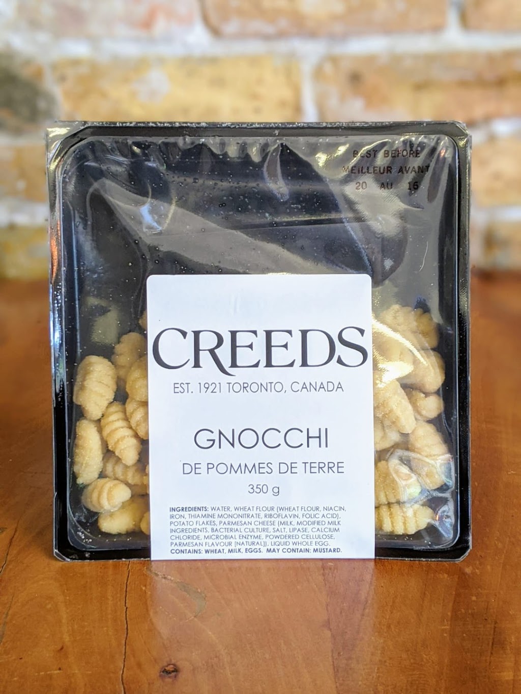 Creeds General Store | 390 Dupont St, Toronto, ON M5R 1V9, Canada | Phone: (416) 479-0277