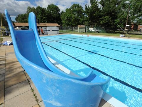 Halbert Park Outdoor Pool | 24 Rockwood Dr, Scarborough, ON M1M 3N1, Canada | Phone: (416) 396-4125