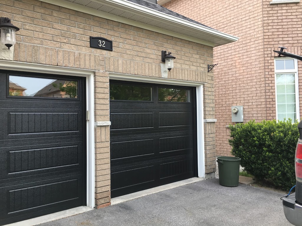 Signature Garage Door | 75 Mitchell Pl, Newmarket, ON L3Y 0C7, Canada | Phone: (416) 577-7188