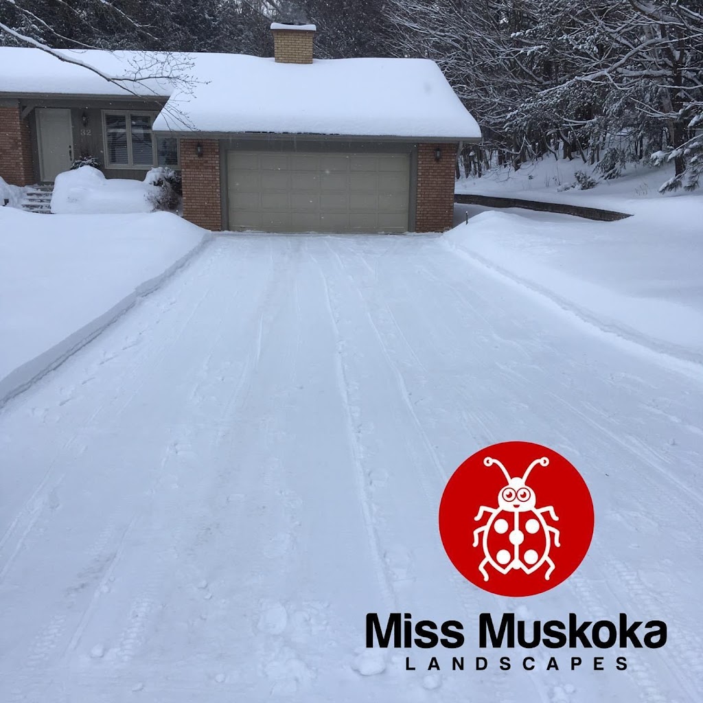 Miss Muskoka Landscapes | 13 Pinewood Dr, Bracebridge, ON P1L 1K7, Canada | Phone: (705) 641-9616