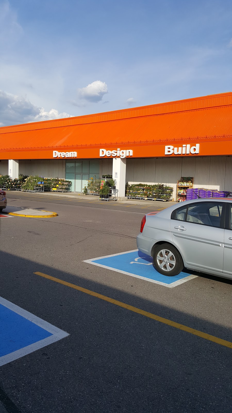 The Home Depot | 2555 Bristol Cir, Oakville, ON L6H 5W9, Canada | Phone: (905) 829-5900