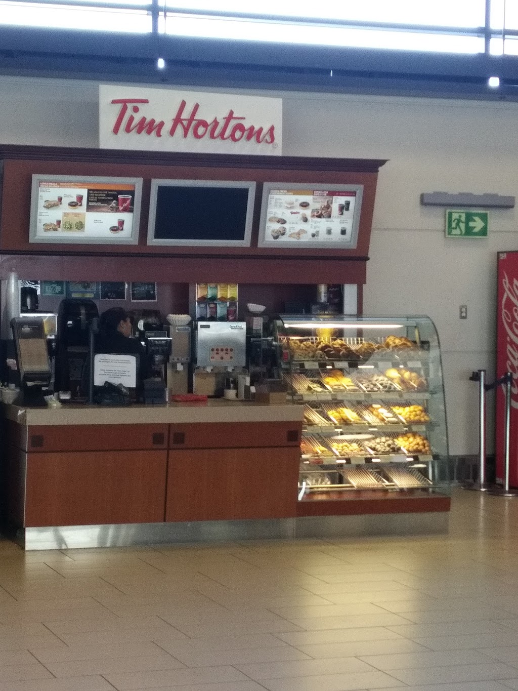 Tim Hortons | 1000 Airport Parkway Private B1245, Ottawa, ON K1V 9B4, Canada | Phone: (613) 248-2000