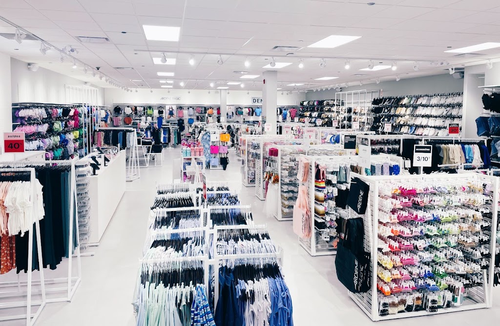 Ardene | 298 Bd Armand-Thériault, Rivière-du-Loup, QC G5R 4C2, Canada | Phone: (581) 214-0481