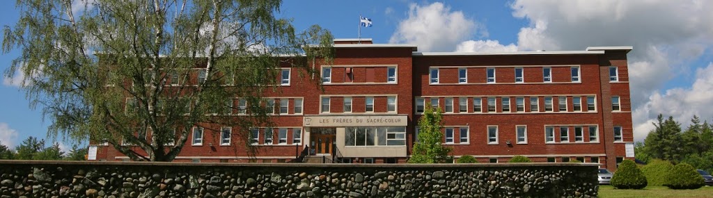 École secondaire de Bromptonville | 125 Rue du Frère-Théode, Sherbrooke, QC J1C 0S3, Canada | Phone: (819) 846-2738