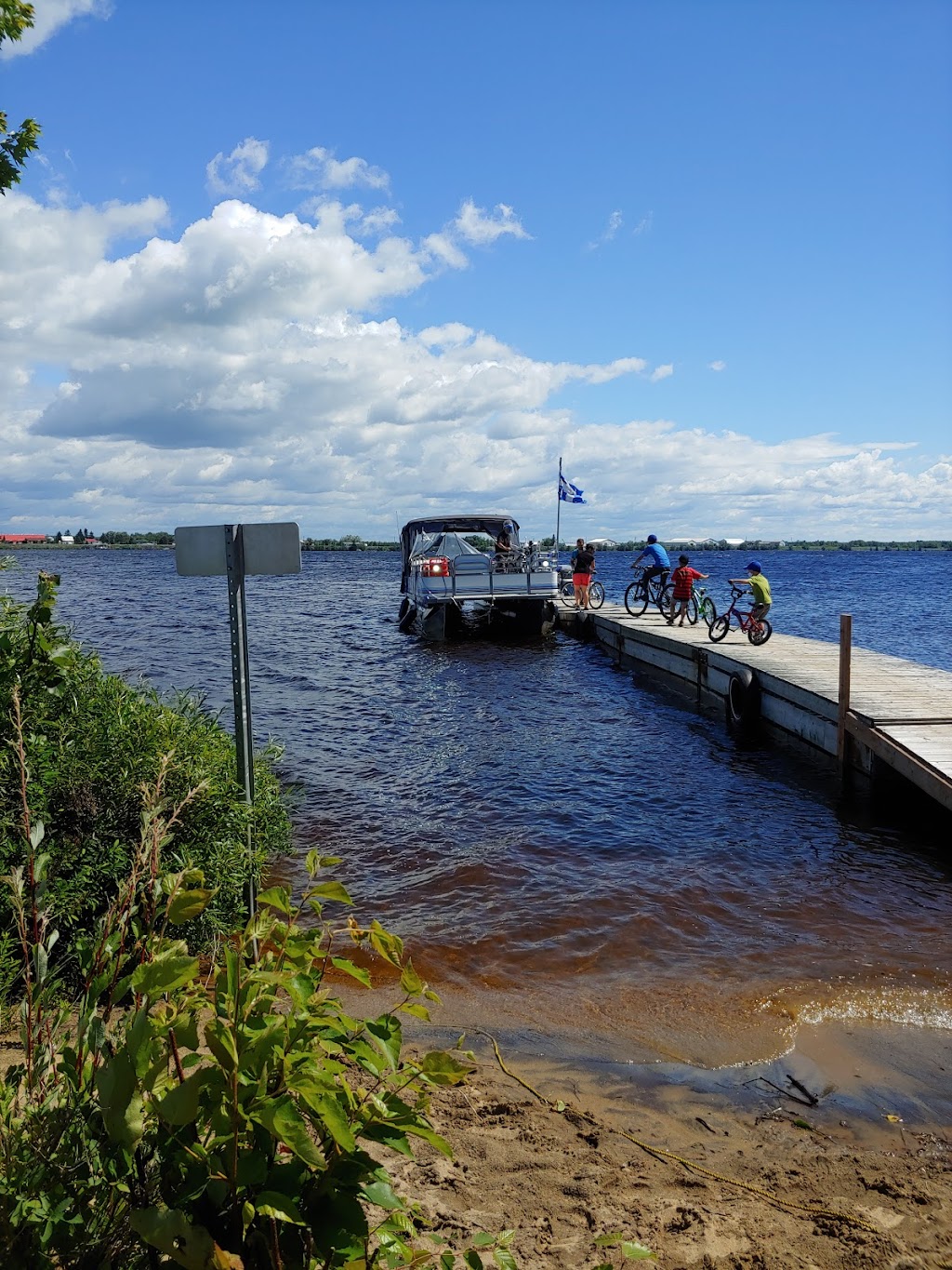 Navette nautique «Le Péribonka» | 375 Rue Édouard Niquet, Péribonka, QC G0W 2G0, Canada | Phone: (418) 720-8215