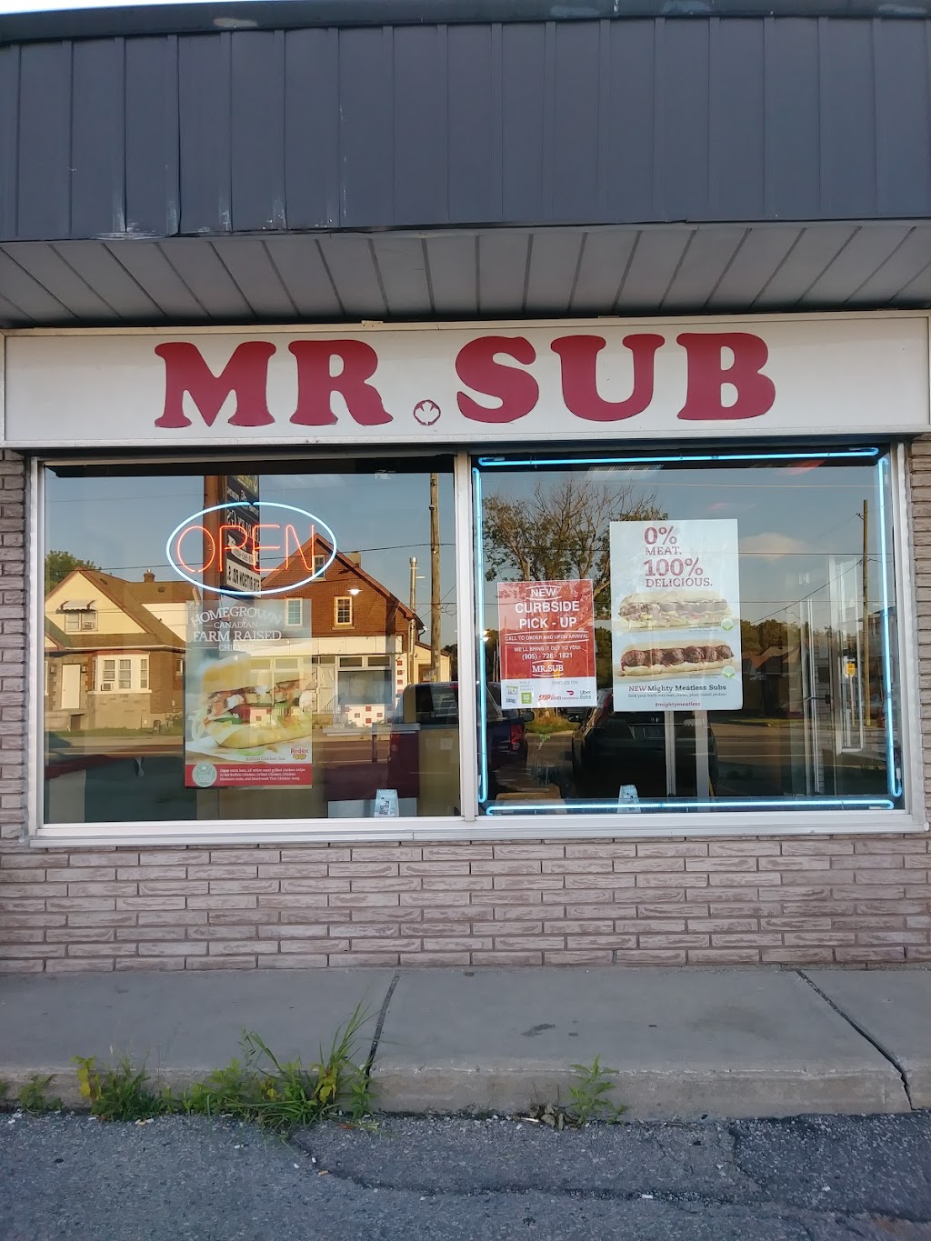 Mr.Sub | 576 Ritson Rd S, Oshawa, ON L1H 5K7, Canada | Phone: (905) 728-1821
