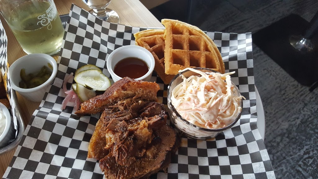 Smoke & Moonshine Authentic Barbeque | 5205 King St, Beamsville, ON L0R 1B3, Canada | Phone: (289) 237-8153