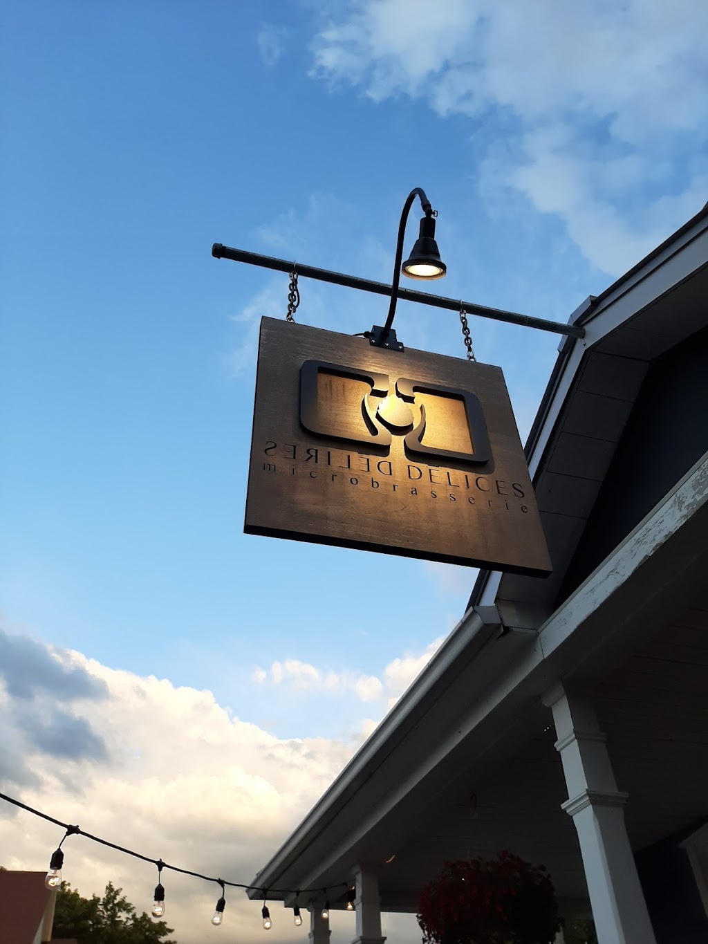 Délires et Délices - Microbrasserie | 1626 Av. Bourgogne, Chambly, QC J3L 1Y7, Canada | Phone: (450) 593-3233