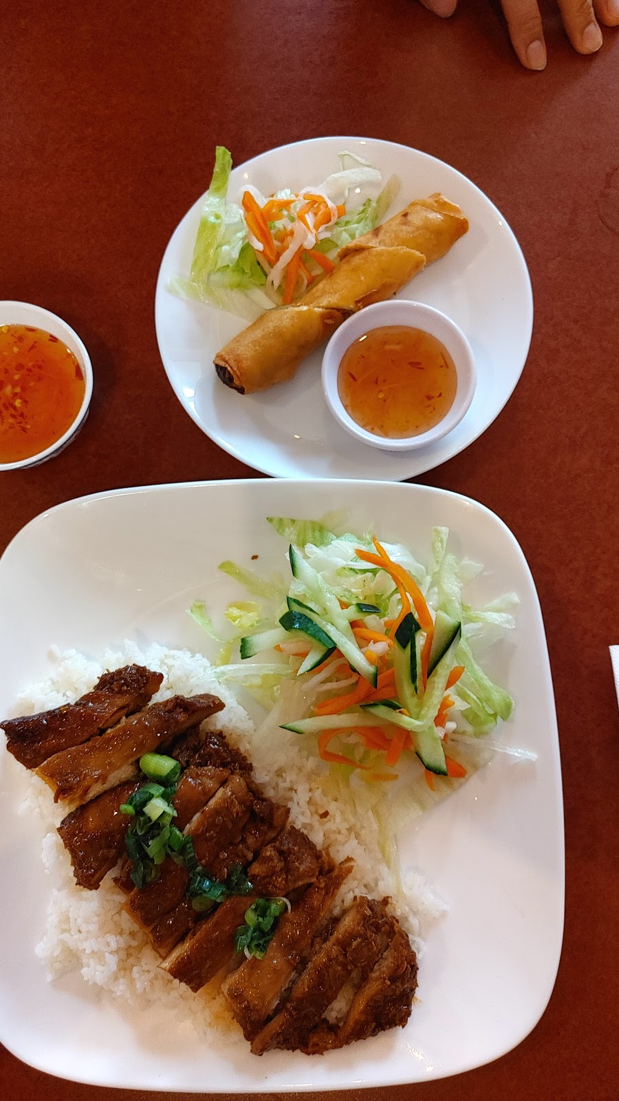 Vietnamese tea house | 2526 E Hastings St, Vancouver, BC V5K 1Z3, Canada | Phone: (604) 620-5922