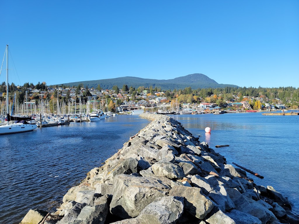 Gibsons Marina | 675 Prowse Rd, Gibsons, BC V0N 1V0, Canada | Phone: (604) 886-8686