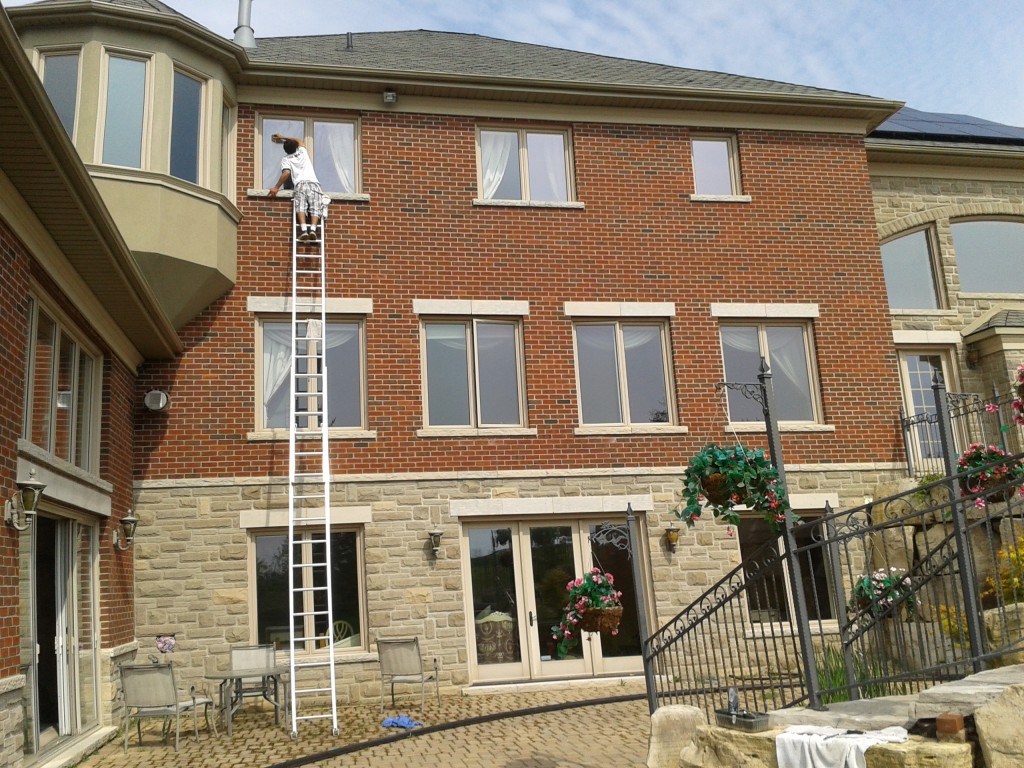 E-Z Window Cleaning | 268 Westvale Dr, Waterloo, ON N2T 1Y3, Canada | Phone: (519) 500-8241