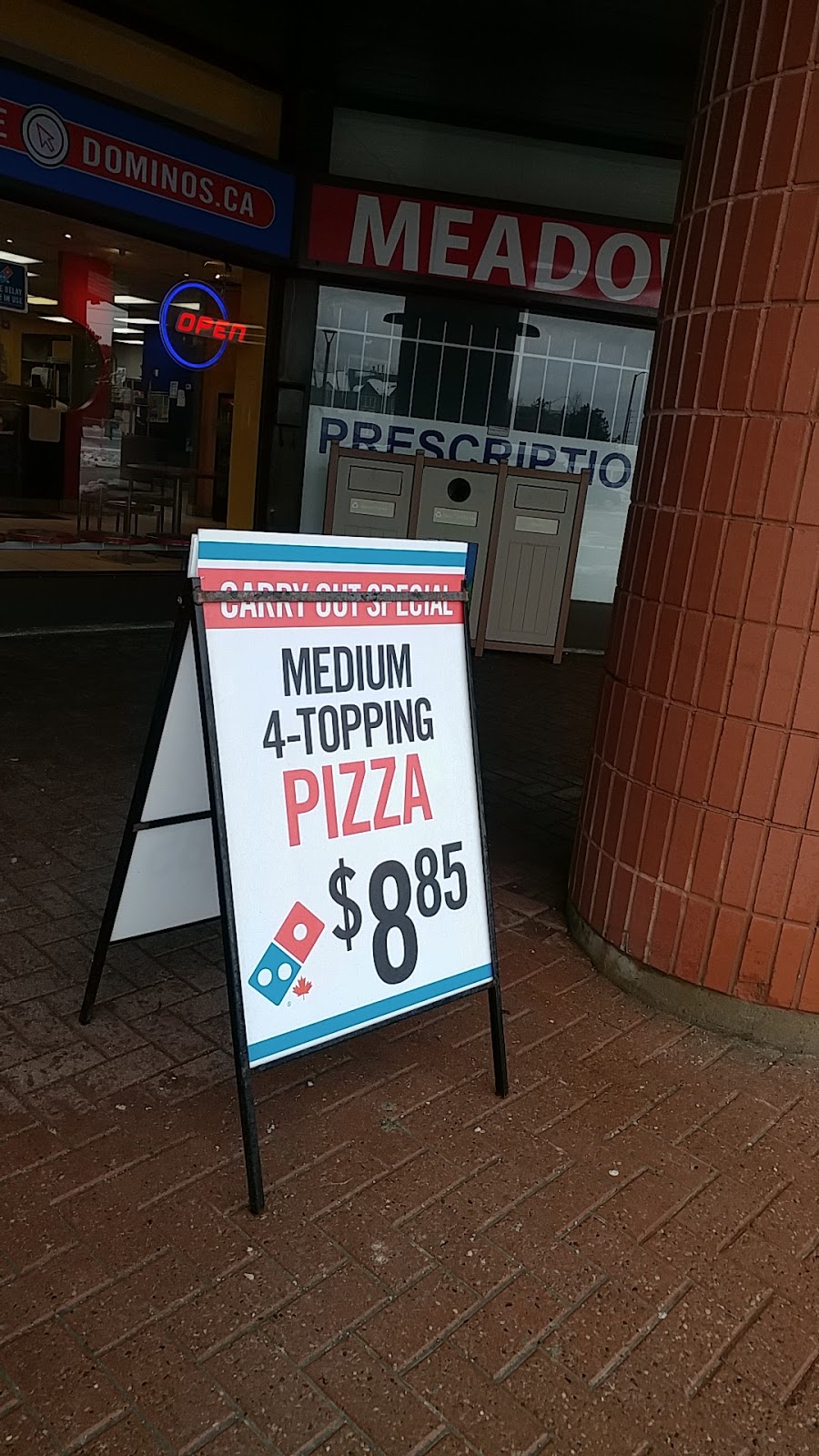 Dominos Meadowvale | 6750 Winston Churchill Blvd, Mississauga, ON L5N 4C4, Canada | Phone: (905) 824-0300