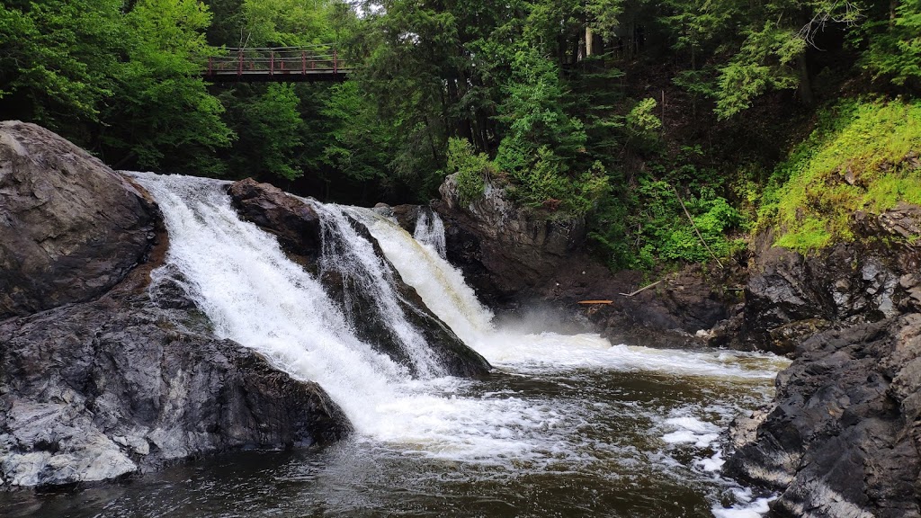 Parc des Chutes de Sainte-Ursule | 2575 Rang des Chutes, Sainte-Ursule, QC J0K 3M0, Canada | Phone: (819) 228-3555