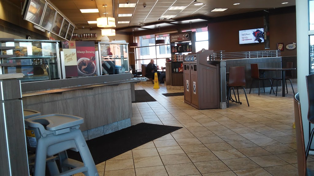 Tim Hortons | 212 Welland Ave, St. Catharines, ON L2R 2P2, Canada | Phone: (905) 682-4129