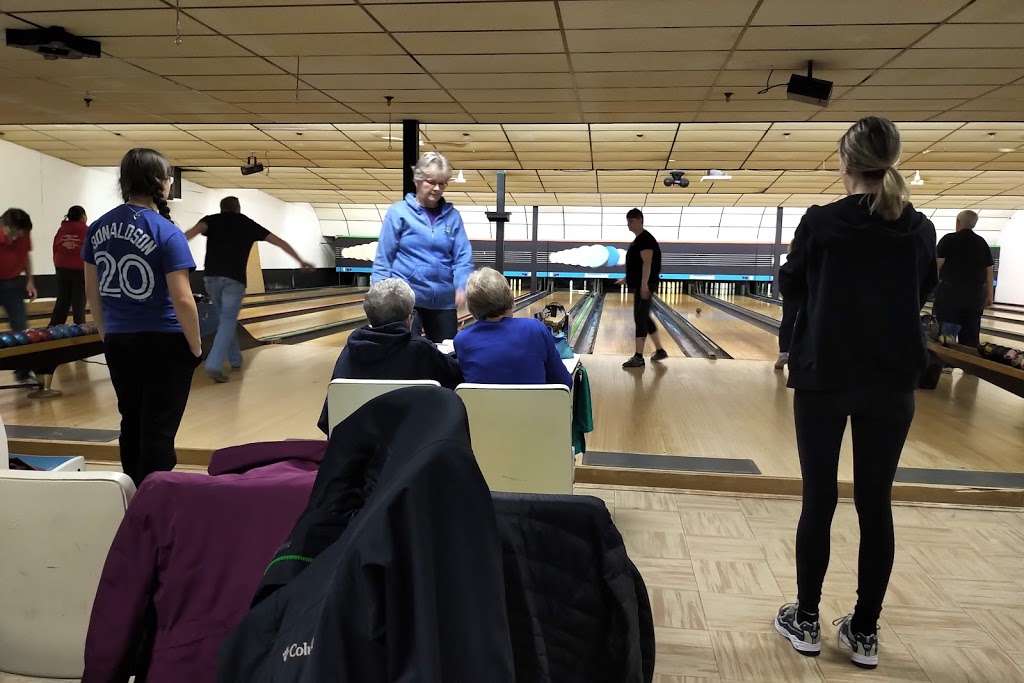 Pajos Bowling Alley | 79 Victoria Rd, Lunenburg, NS B0J 2C0, Canada | Phone: (902) 634-8344