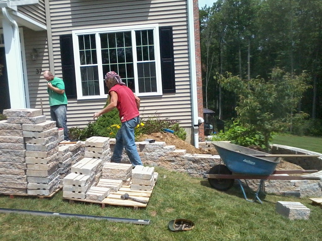 Briscalls Landscape Construction | 62 Tecumseh St, St. Catharines, ON L2M 2M6, Canada | Phone: (905) 380-9114