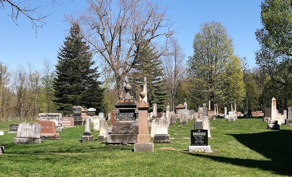 St. Andrews Presbyterian Cemetery | 23 Bennett St, Spencerville, ON K0E 1X0, Canada | Phone: (613) 658-5553