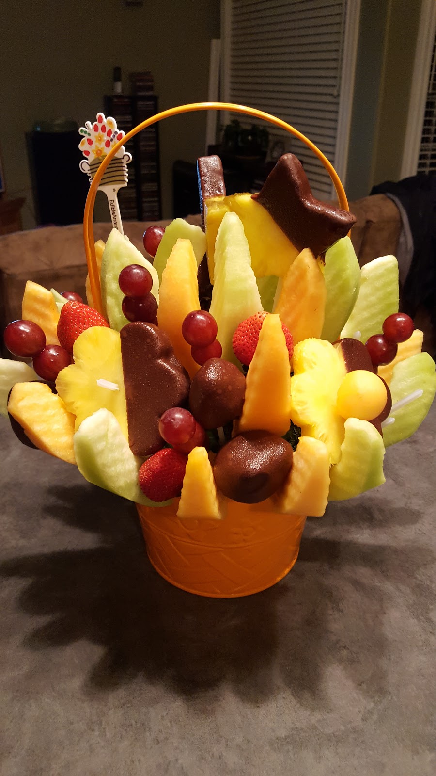 Edible Arrangements | 278 Lacewood Dr, Halifax, NS B3M 3N8, Canada | Phone: (902) 404-3404