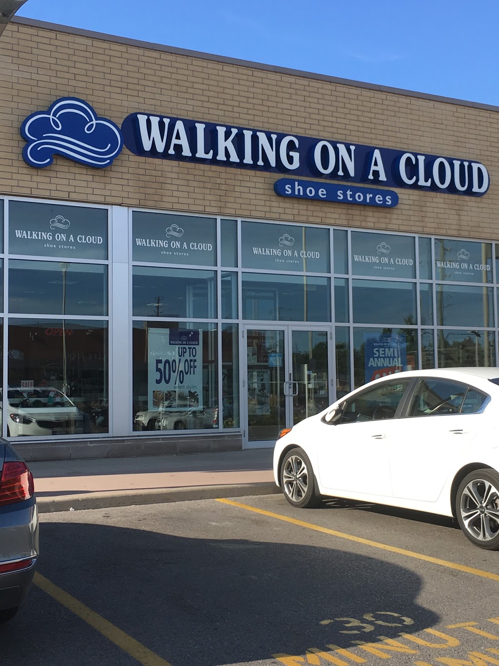 Walking On A Cloud | 9360 Bathurst St, Maple, ON L6A 1S2, Canada | Phone: (905) 303-8713