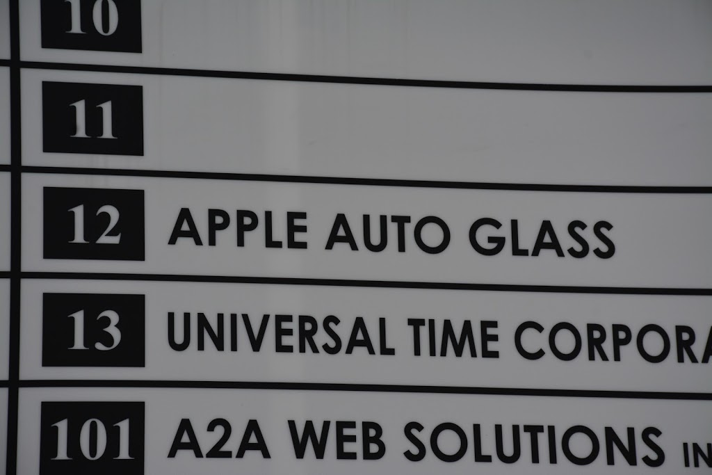 Apple Auto Glass | 1001 Denison St Unit 12, Markham, ON L3R 2Z6, Canada | Phone: (905) 415-2622