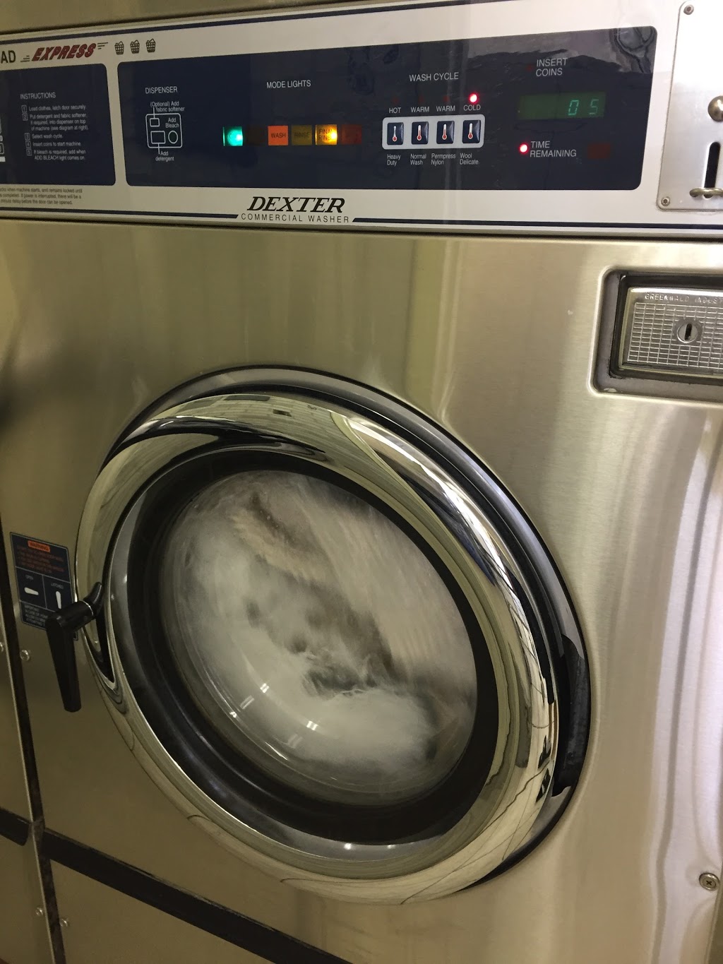 Sauders Dry Cleaners and Laundromat | 120 Ottawa St N, Kitchener, ON N2H 3K5, Canada | Phone: (519) 743-1362