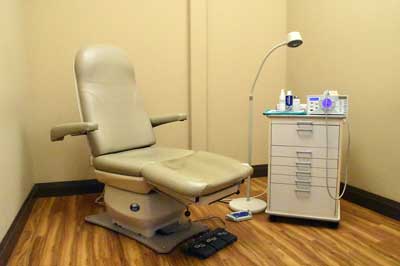 Abbott Foot & Ankle Clinic | 10126 ON-26 Unit #3, Collingwood, ON L9Y 3Z1, Canada | Phone: (705) 444-9929