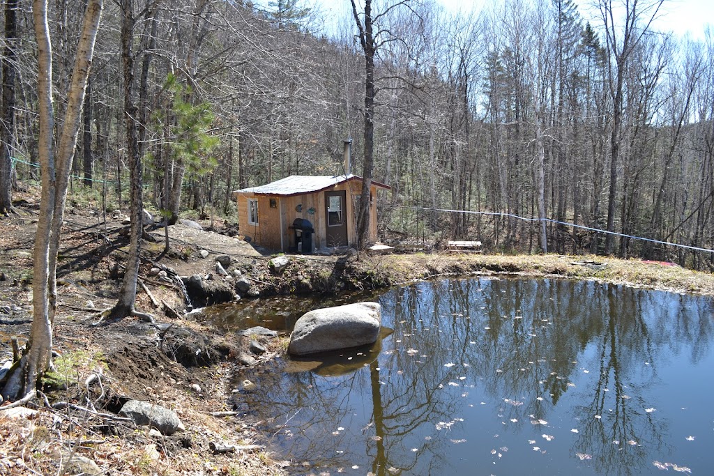 Érablière au pied des monts valin | 1560 Rte de Tadoussac, Sainte-Rose-du-Nord, QC G0V 1T0, Canada | Phone: (418) 590-8842