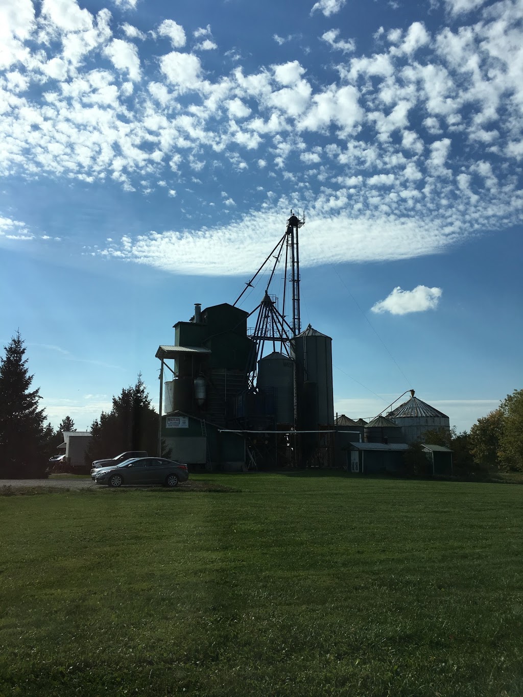 Nieuwland Feeds Ltd | 21, 7460 Wellington County Rd 21, Elora, ON N0B 1S0, Canada | Phone: (519) 846-5354