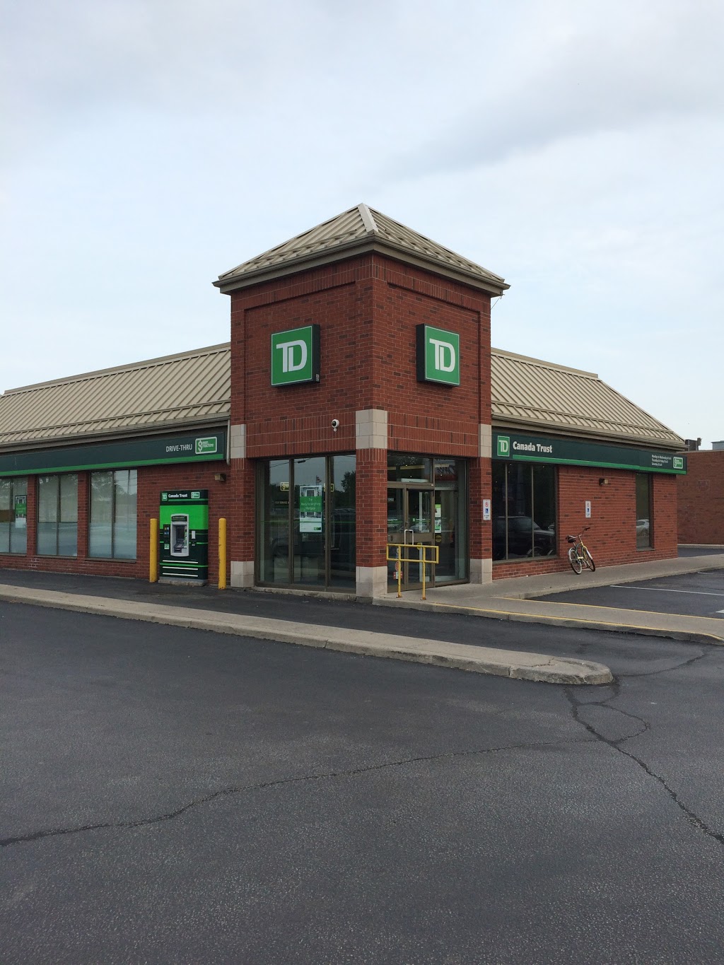 TD Canada Trust Branch and ATM | 5990 Malden Rd, Windsor, ON N9H 1S8, Canada | Phone: (519) 250-1446