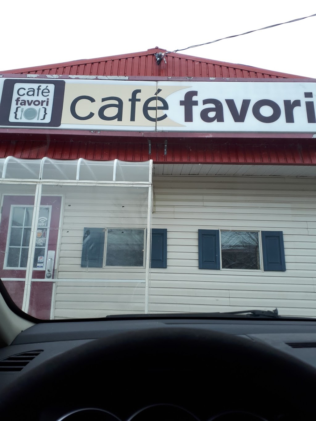 Cafe Favori Enrg | 125 Rue Principale, Saint-Guillaume, QC J0C 1L0, Canada | Phone: (819) 396-3396