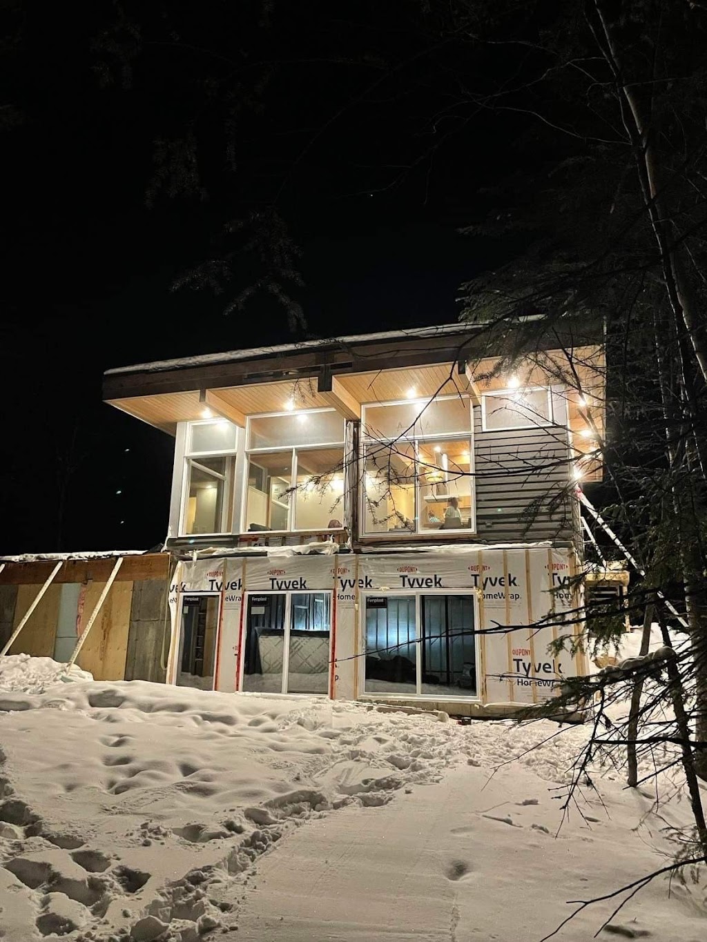 Chalet Le Bouleau de Charlevoix | 98 Chem. du Fief, Petite-Rivière-Saint-François, QC G0A 2L0, Canada | Phone: (418) 925-7316