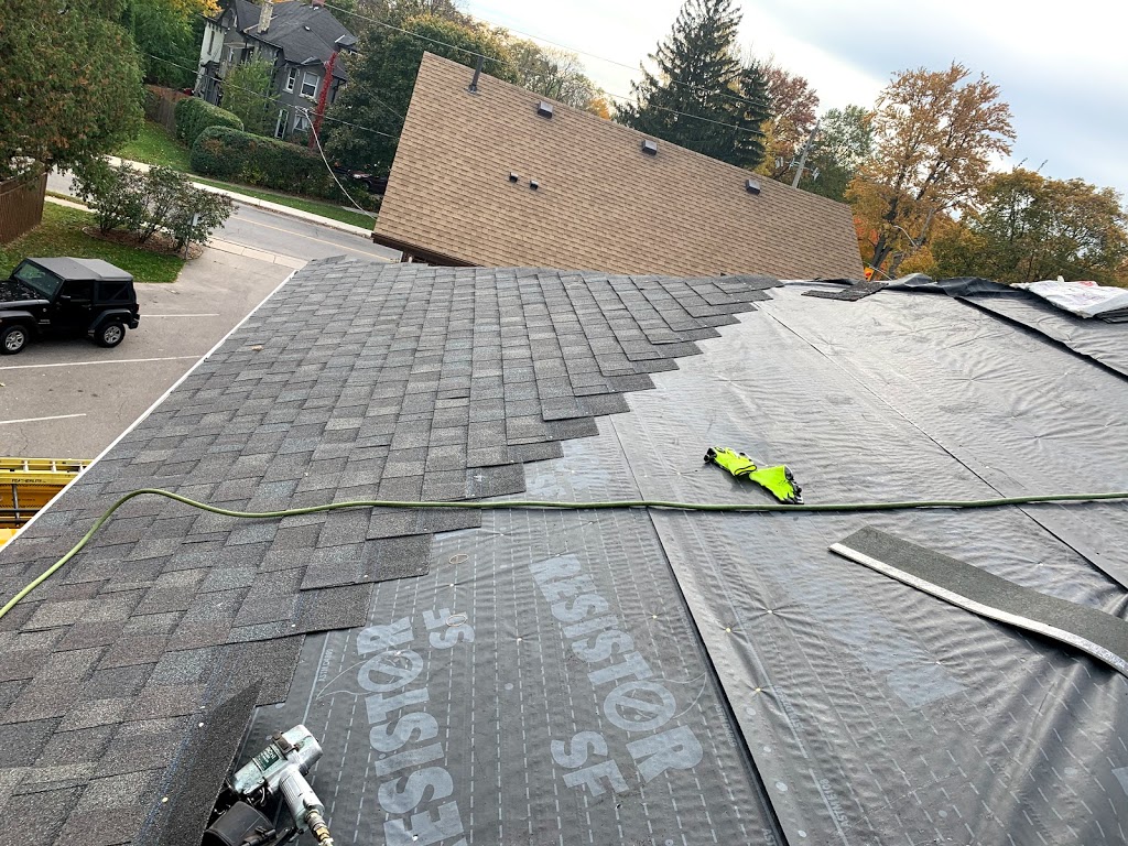 Customersroofing | 412 Queen St W, Cambridge, ON N3C 1H1, Canada | Phone: (519) 573-5286