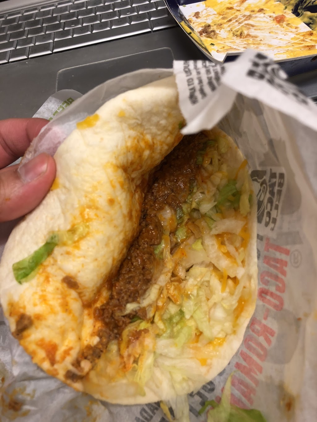 Taco Bell | 444 Yonge St, Toronto, ON M5B 2H4, Canada | Phone: (416) 596-7869