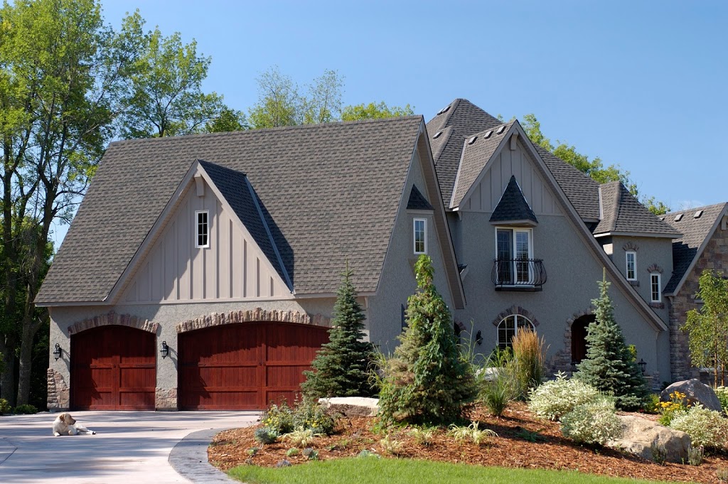 DeLuca Roofing | 1038 Cooke Blvd #4, Burlington, ON L7T 4A8, Canada | Phone: (905) 631-0961