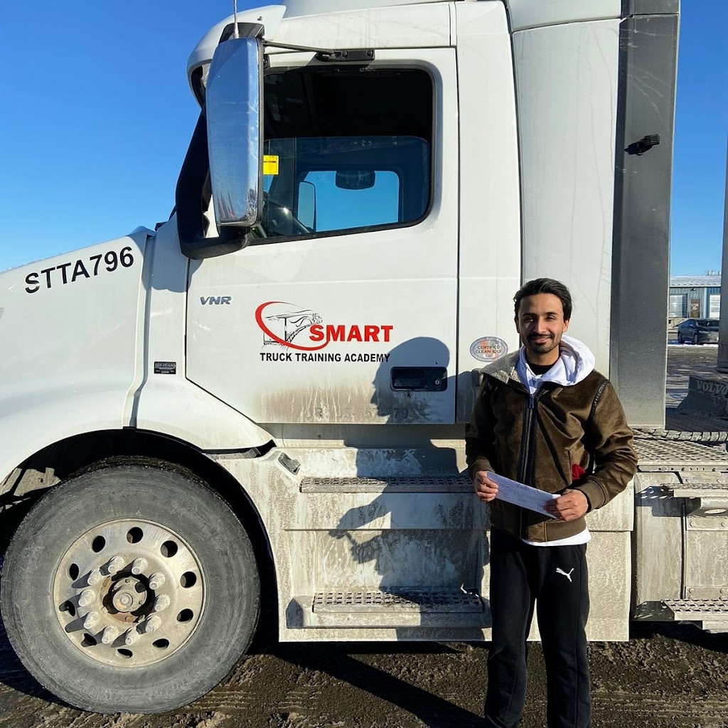 Smart Truck Training Academy Ltd | 824 Nebo Rd, Hannon, ON L0R 1P0, Canada | Phone: (647) 456-4040